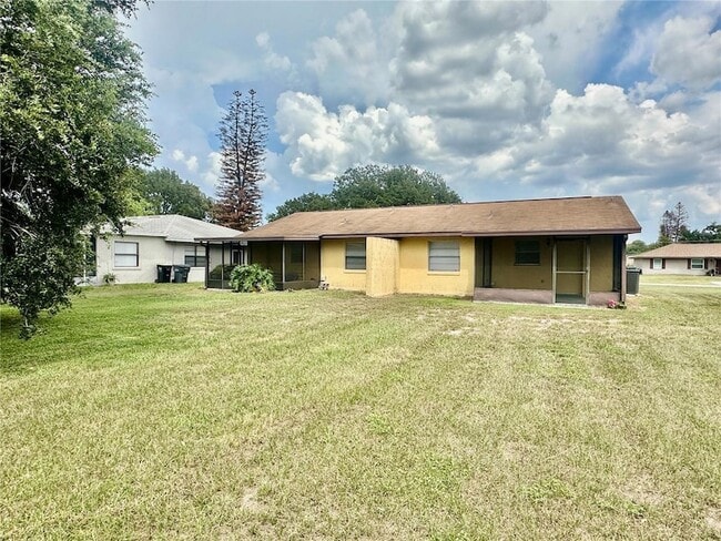 Building Photo - 5638 Struthers Ct