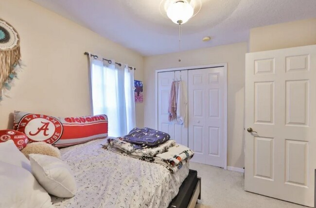 Building Photo - 16221 Bridgewalk Dr