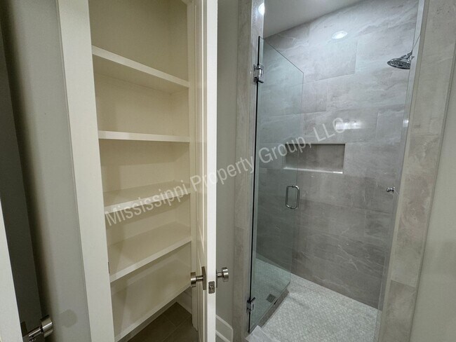 Building Photo - 3BR/3.5BA - New Construction @ The Reserve...