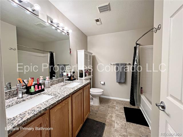 Building Photo - 12832 Mayfair Way