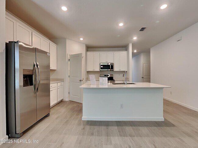 Building Photo - 8264 Horsebit Cir