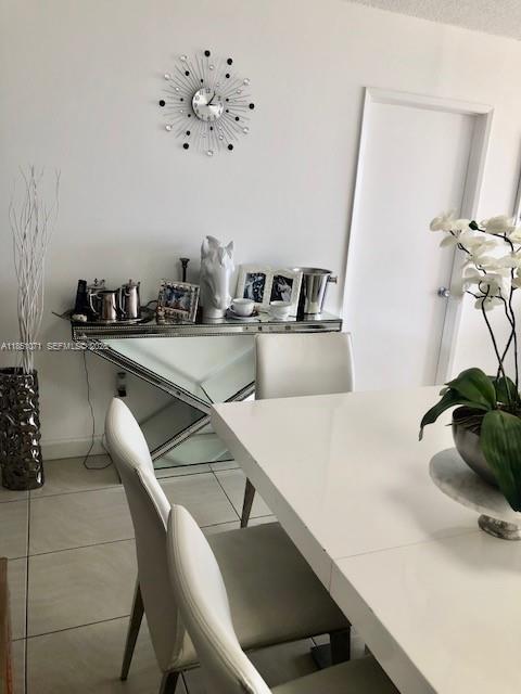 Building Photo - 1470 NE 123rd St