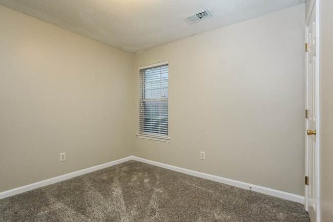 Building Photo - 3566 E Regency Park Cir