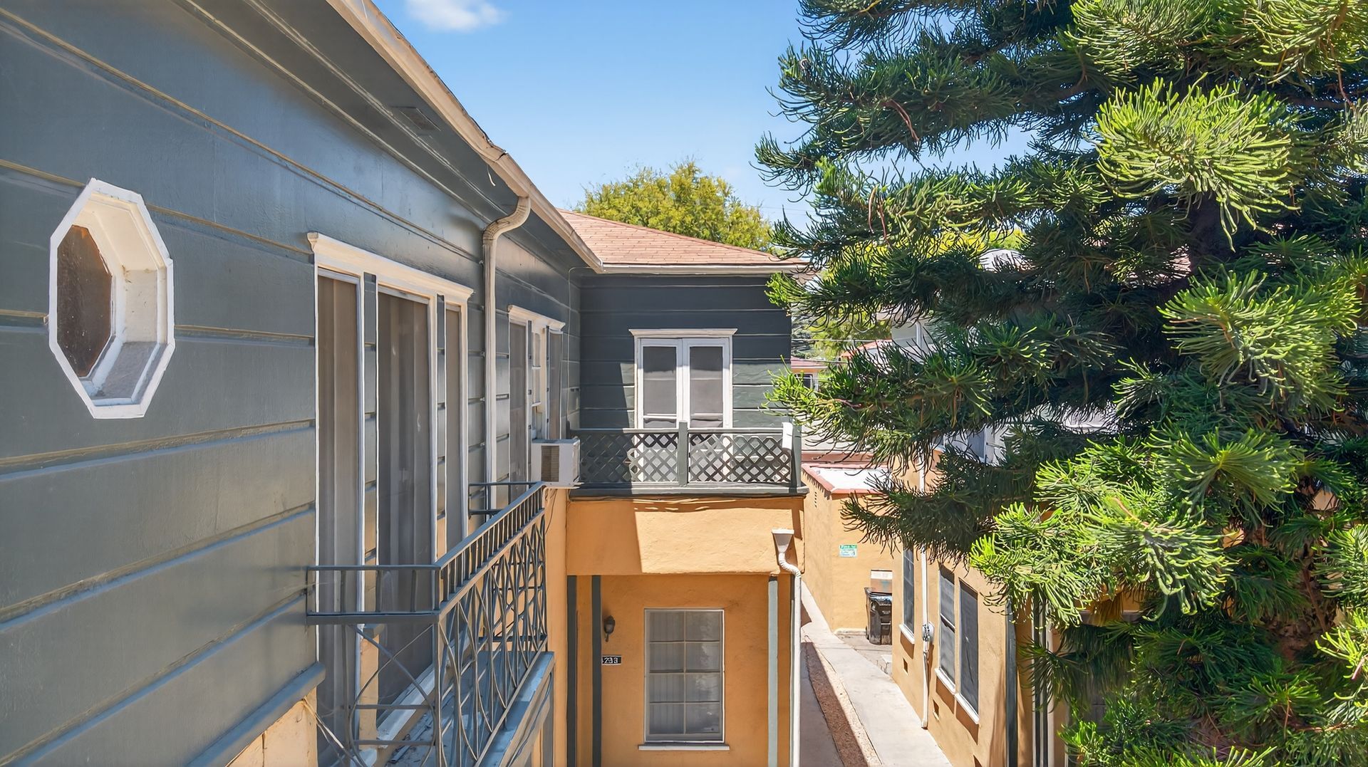 Building Photo - 4227-4233 Leimert Boulevard