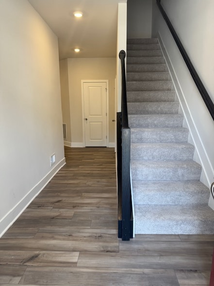 Building Photo - 32068 White Tail Dr