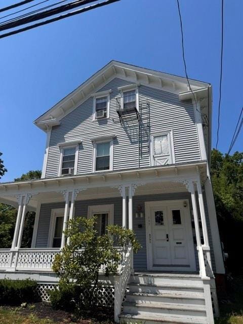 Building Photo - 707 Main St