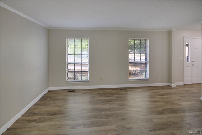 Building Photo - 1392 Justerini Dr