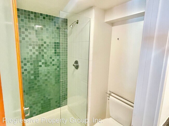 Building Photo - 1 br, 2 bath House - 200 Townsend #27