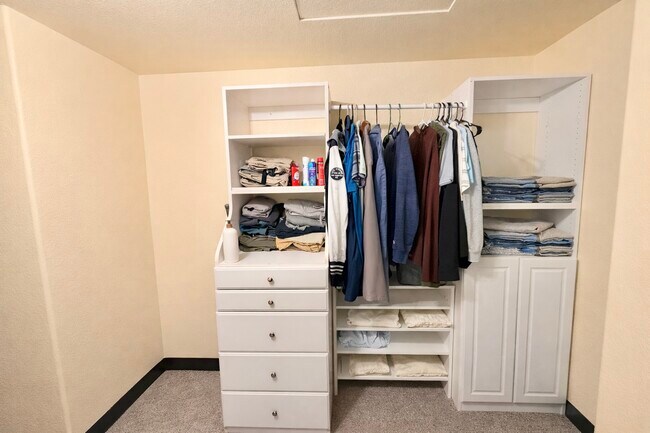 Building Photo - 730 Via Barquero