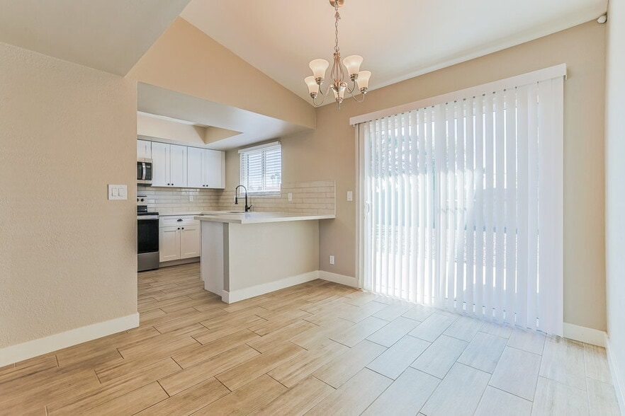 Building Photo - 1415 N Ironwood St