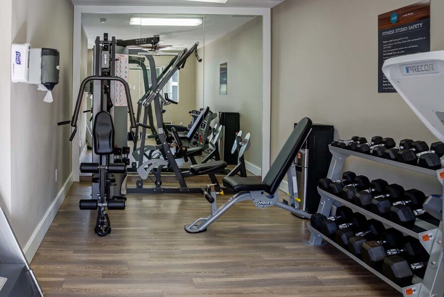 Building Photo - Vue at Lake Murray