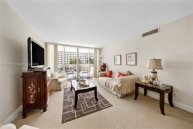 Building Photo - 5600 Collins Ave