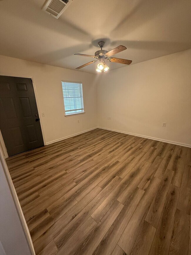 Building Photo - Available now! This one of a kind Rental i...