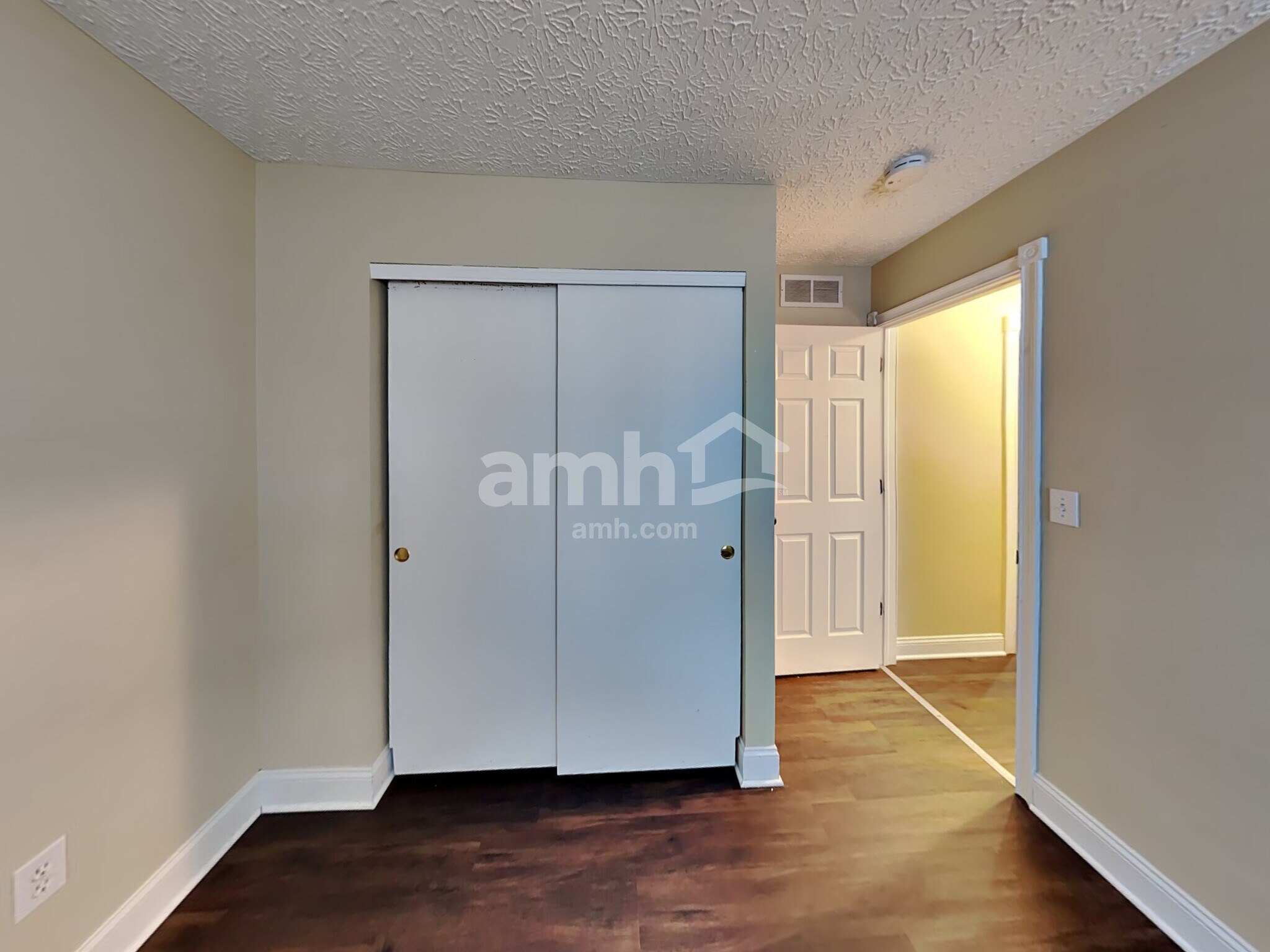 Building Photo - 1199 Onaway Ct