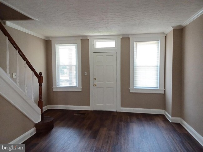 Building Photo - 513 N Highland Ave