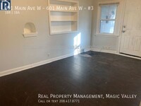 Building Photo - Cute 1bed/1bath Available Downtown