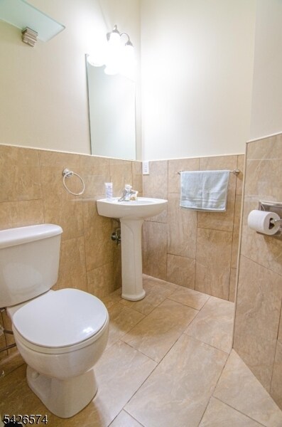 Building Photo - 3027 King Ct