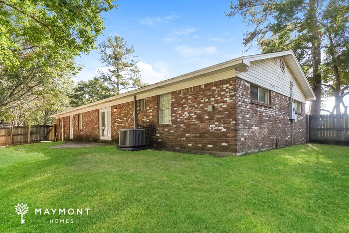 Building Photo - 378 Barrow St