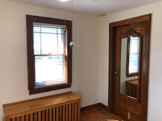 Building Photo - 512 W Wing St