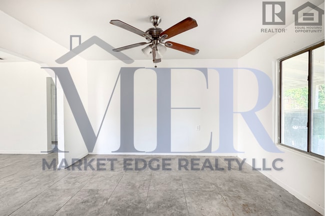 Building Photo - 2Bed/1Bath House 24th St/Thomas Rd! NO CREDIT, NO BACKGROUND, NO RENTAL HISTORY CHECK!