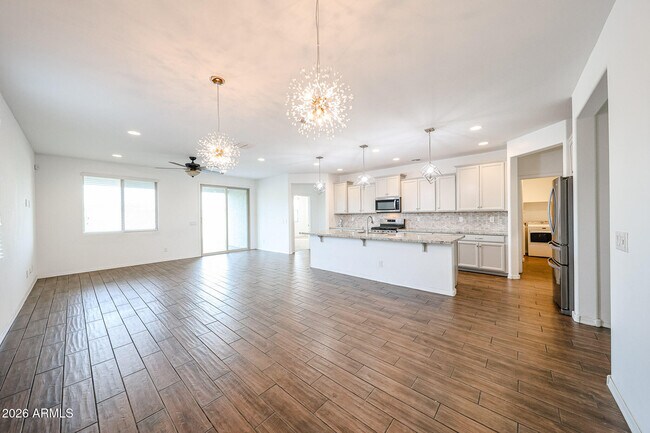 Building Photo - 2306 E Branham Ln