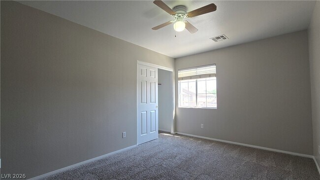 Building Photo - 2920 Bridleton Ave