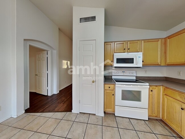 Building Photo - 10830 E Carol Ave