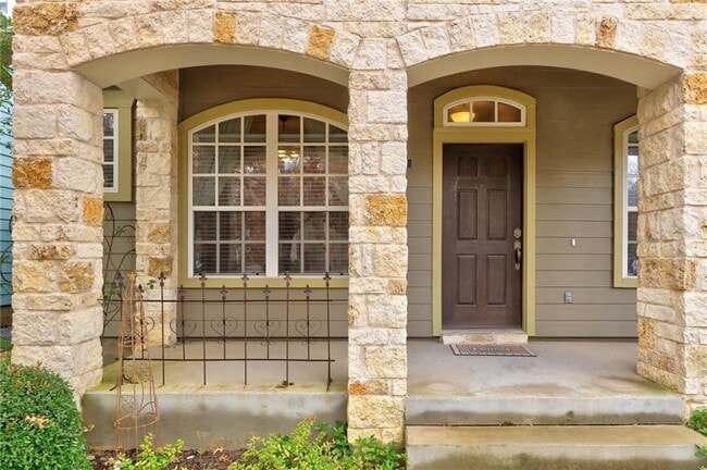 Building Photo - 1925 Littlefield St