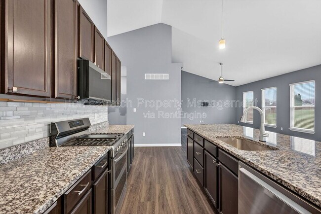 Building Photo - 738 Lost Canyon Blvd