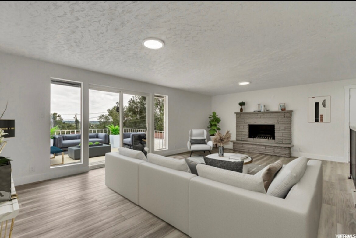 Building Photo - 1571 7th St