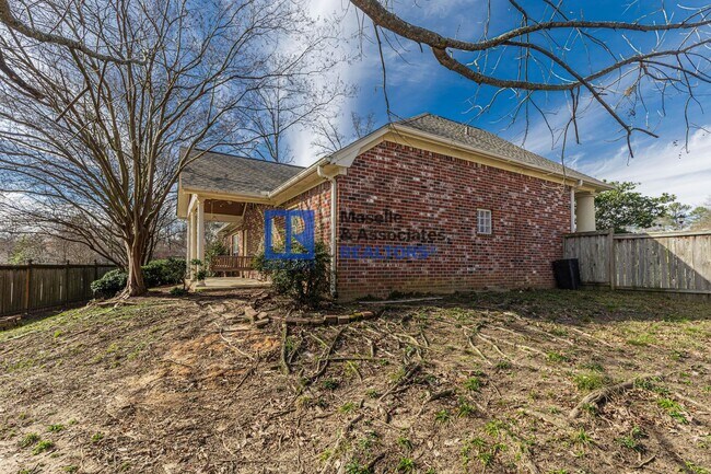 Building Photo - 3 Bed/2 Bath Home in Brandon