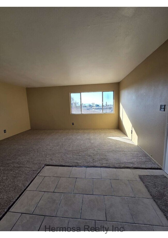 Building Photo - 1234 W J St