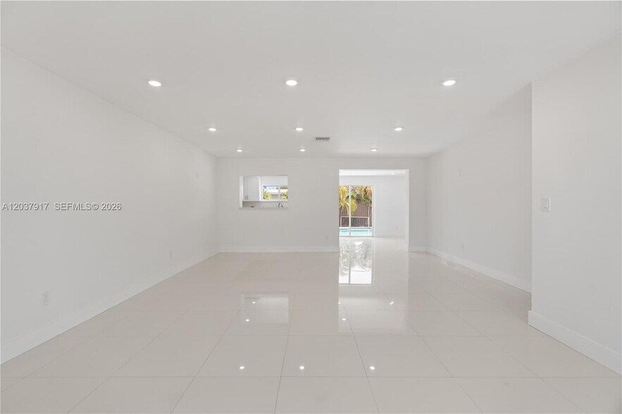 Building Photo - 10501 SW 53rd St
