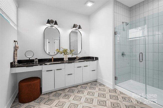 Building Photo - 411 Charles Ave