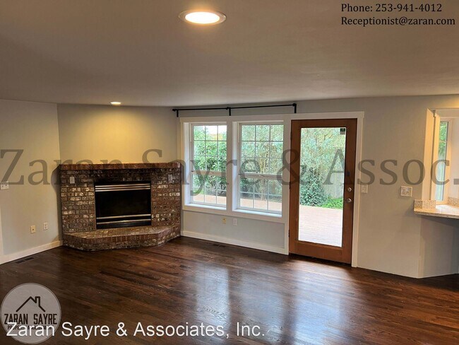 Building Photo - 3 br, 2.5 bath House - 1350 South 250th St...