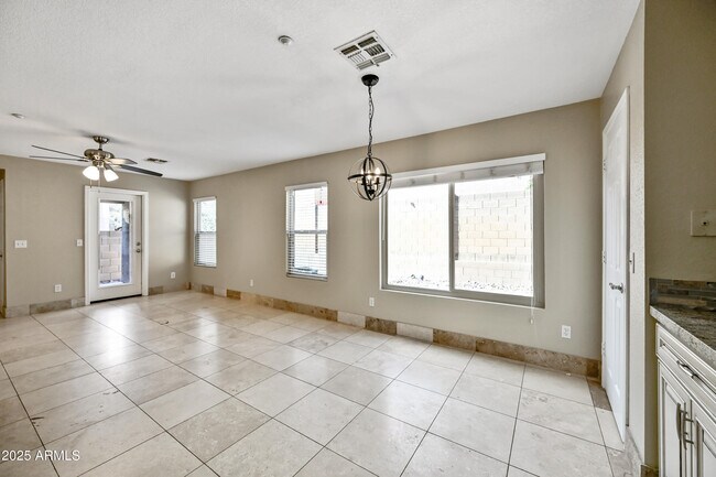 Building Photo - 7500 E Deer Valley Rd