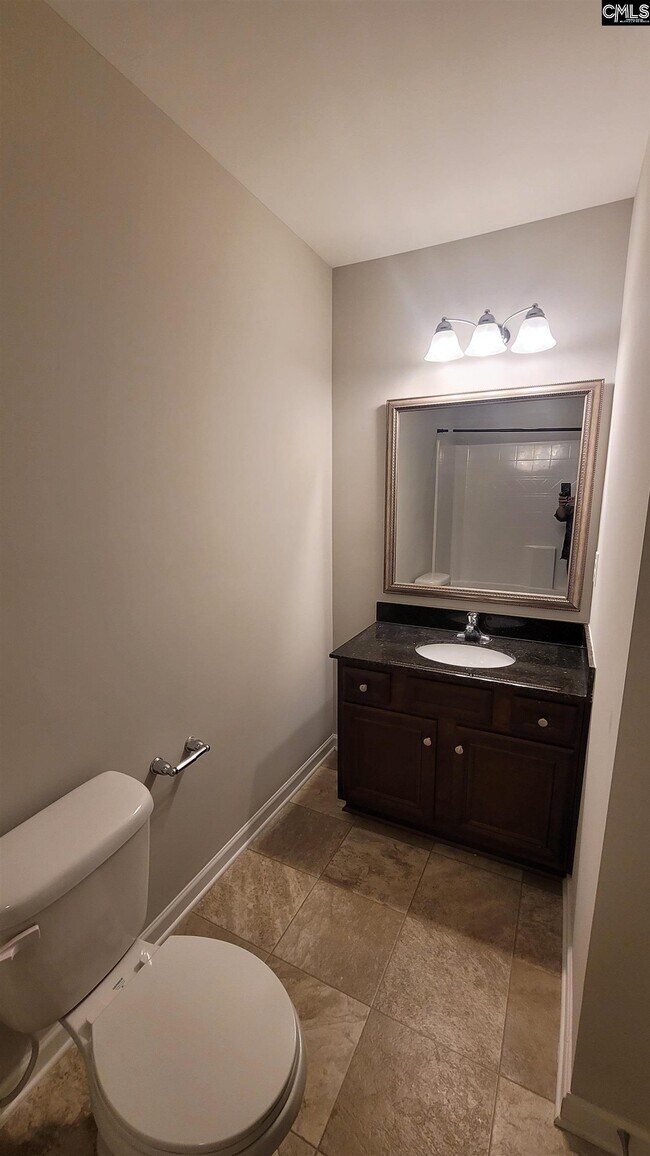Building Photo - 601 Teaberry Dr