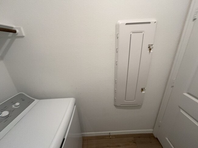 Building Photo - 4 BR/2BA | Newly Renovated Single Story | 1-Car Covered Parking | Fenced Backyard!