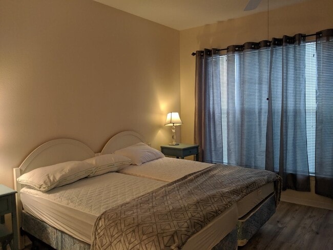 Building Photo - 23109 Harbour Vista Cir