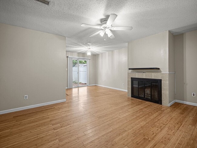 Building Photo - Welcome to Branchwood Townhomes!