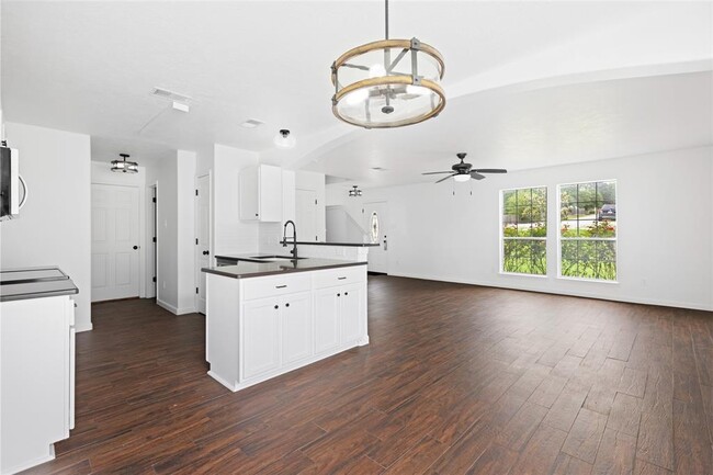 Building Photo - 13645 Bighorn Trail