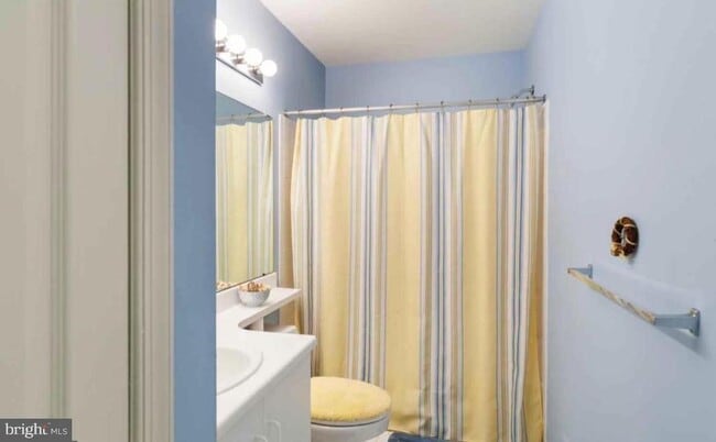 Building Photo - 709 Pebble Creek Ct