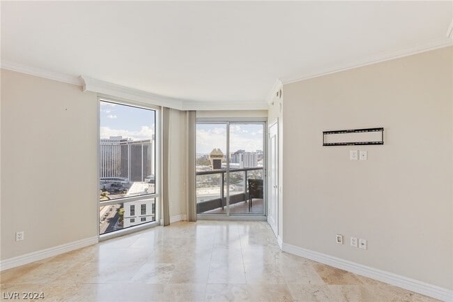 Building Photo - 322 Karen Ave