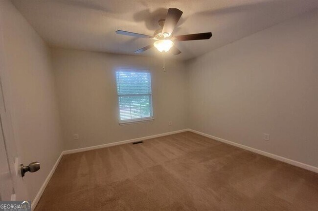 Building Photo - 3110 Crest Ridge Cir SW