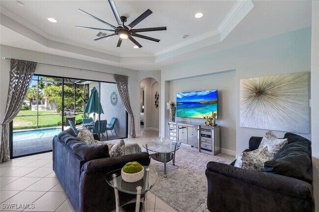 Building Photo - 1685 Serrano Cir