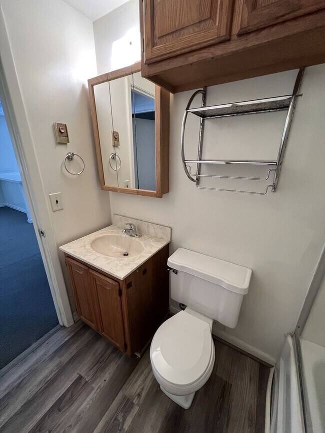 Building Photo - robl1951