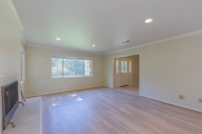 Building Photo - 17967 Berta Canyon Rd