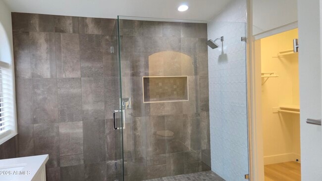 Building Photo - 9616 E Sheena Dr