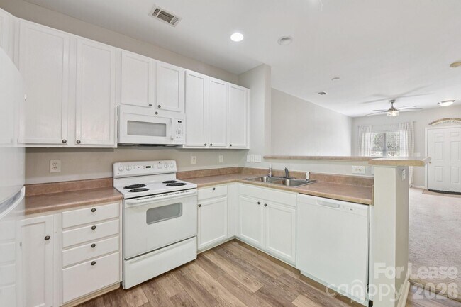 Building Photo - 124 Clydesdale Ct