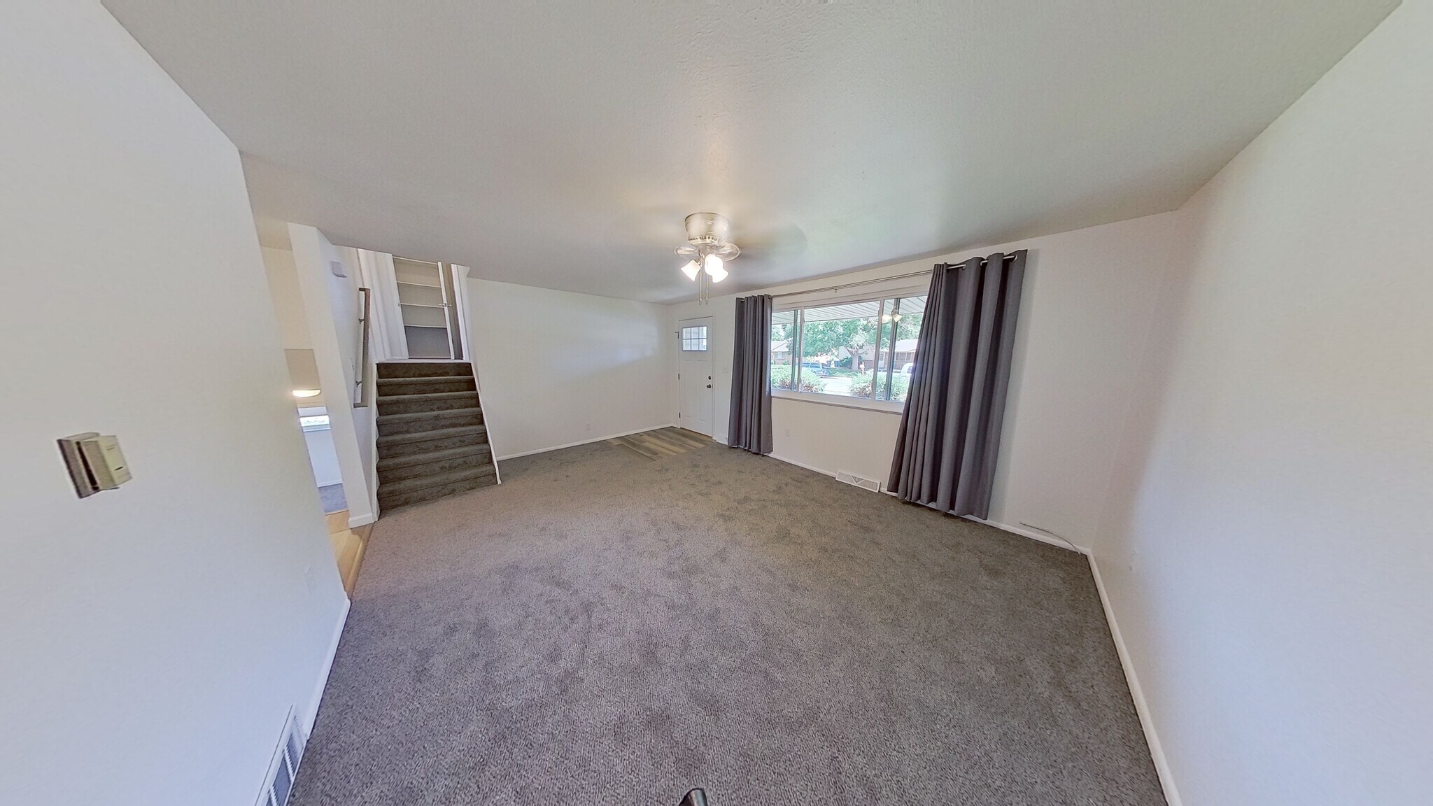 Building Photo - 4675 Holland St